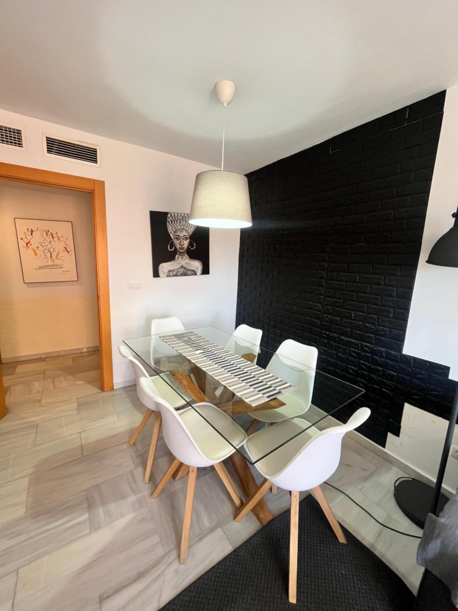 Appartement Deluxe With Parking - Carlos Haya *