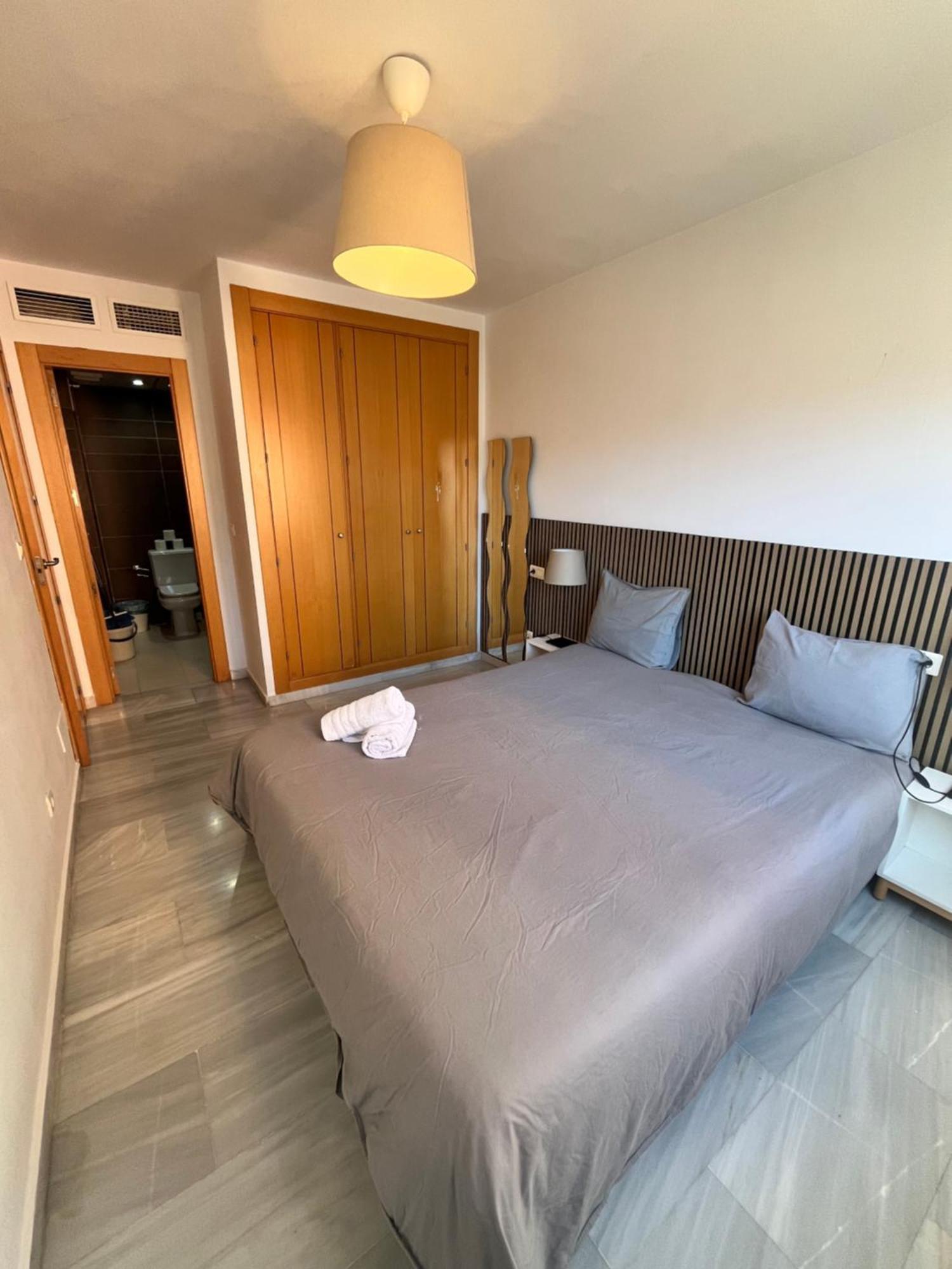 Deluxe With Parking - Carlos Haya Apartment Málaga