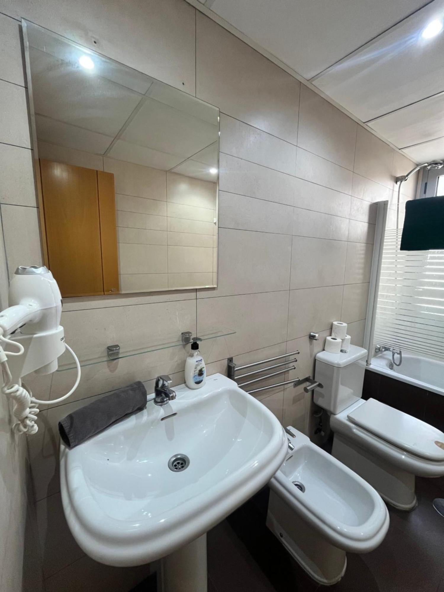 Apartment Deluxe With Parking - Carlos Haya Málaga
