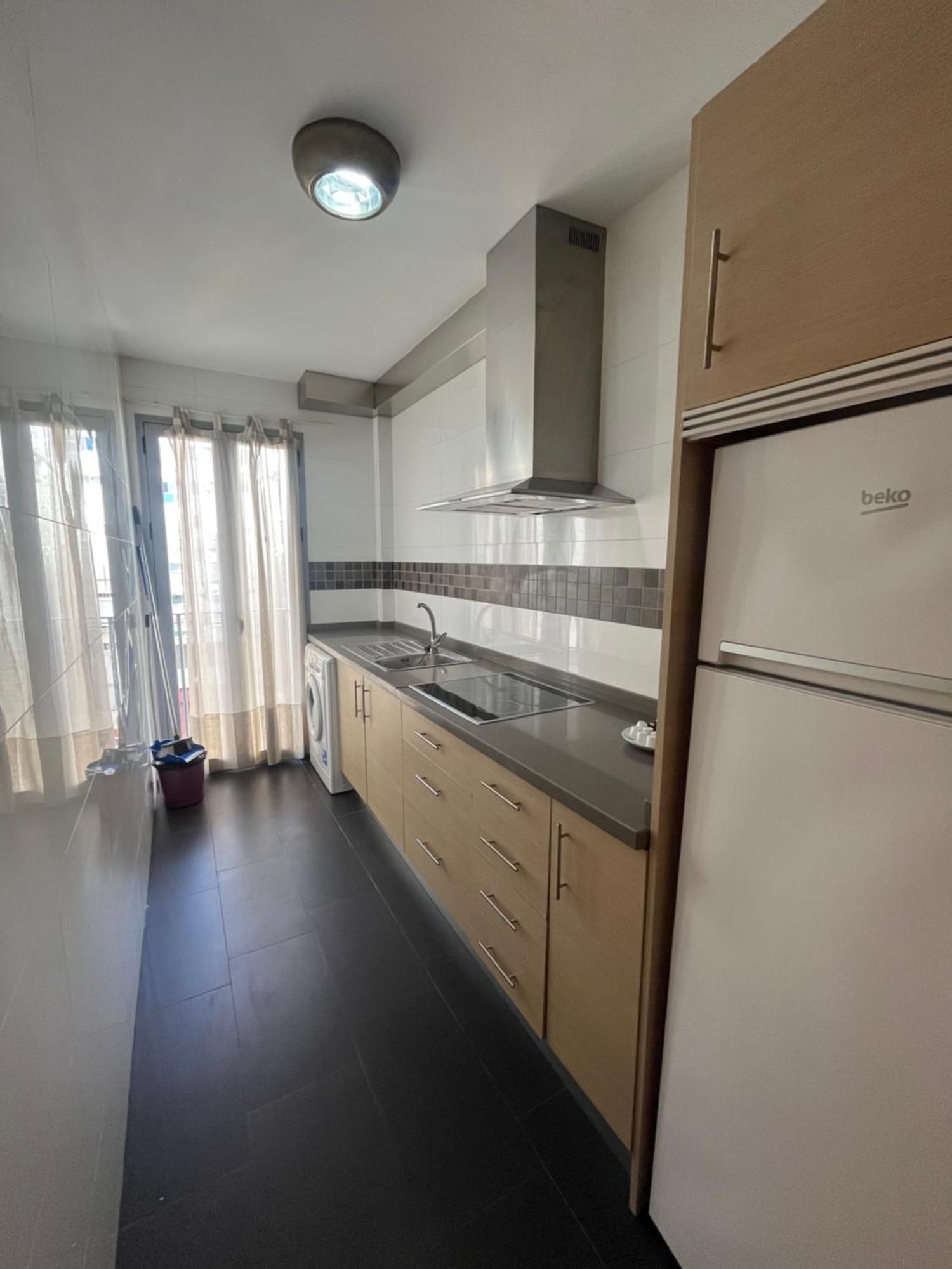 Deluxe With Parking - Carlos Haya Apartment *